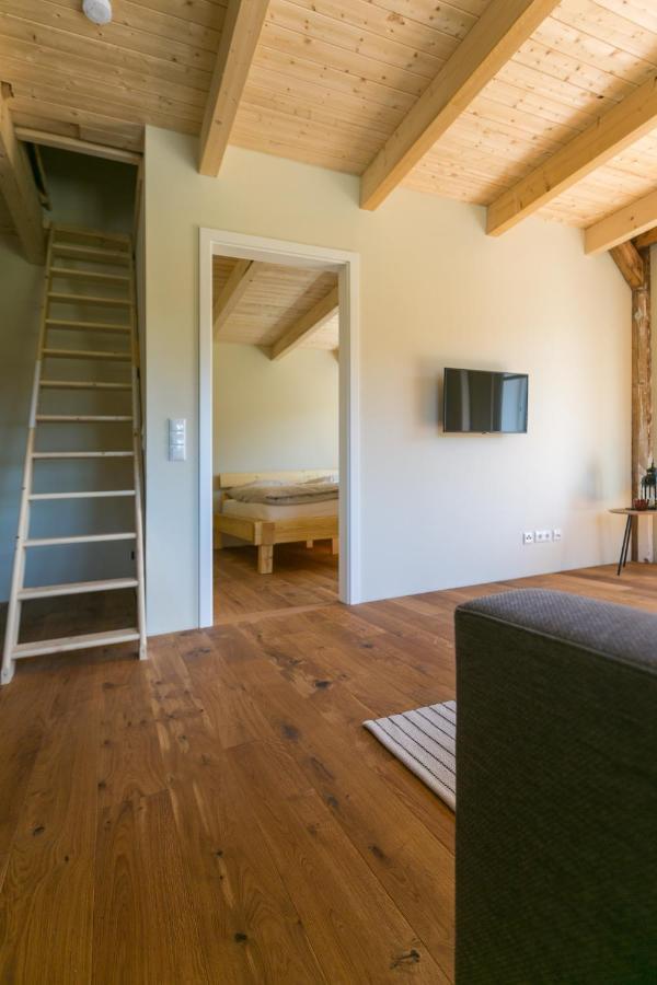 Ferienhof-Eiderdeich Wohnung Hertha Delve Exterior photo